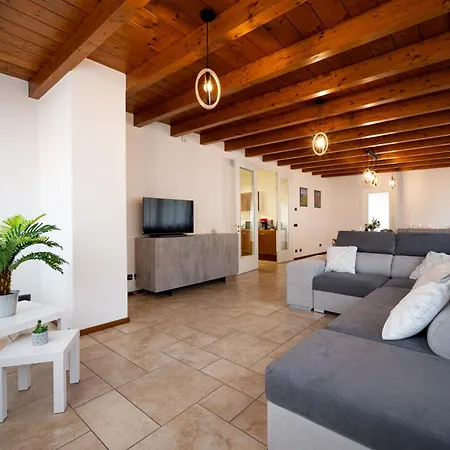 Two Bedroom With Garage - Larihome A56 * Dongo
