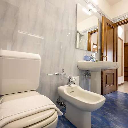 Apartment Two Bedroom With Garage - Larihome A56 Dongo