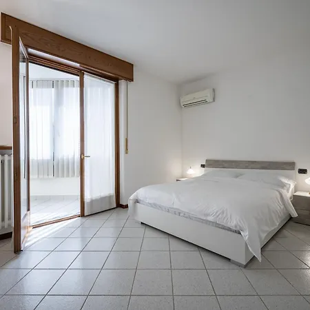 Apartment Two Bedroom With Garage - Larihome A56 Dongo