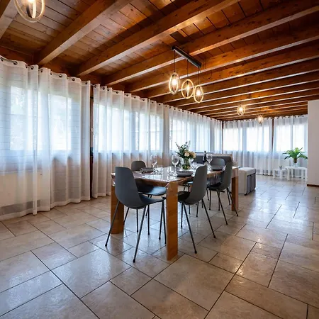 Two Bedroom With Garage - Larihome A56 Appartamento