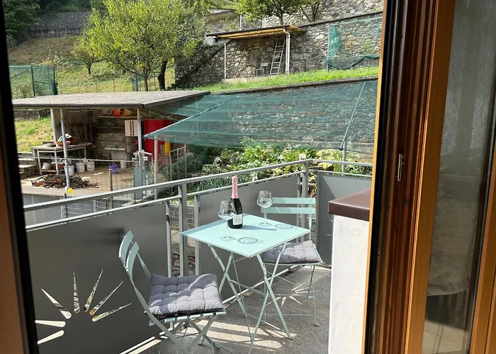 Appartamento Two Bedroom With Garage - Larihome A56 Dongo